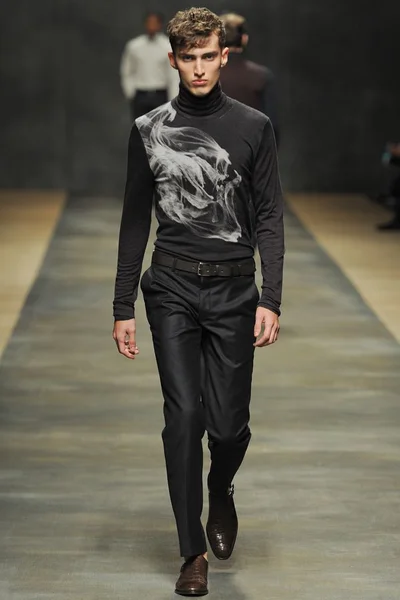 Look 43